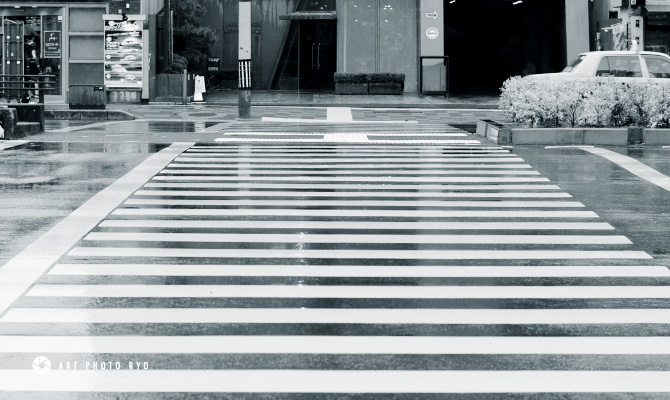 写真家リョウが撮影した雨の日の写真